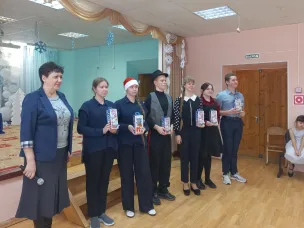 И завершением процедуры награждения победителей и участников конкурса творческих проектов по представлению «Бюджета для граждан» глазами детей стала встреча с участниками в Большемурашкинской средней школе 27 декабря.